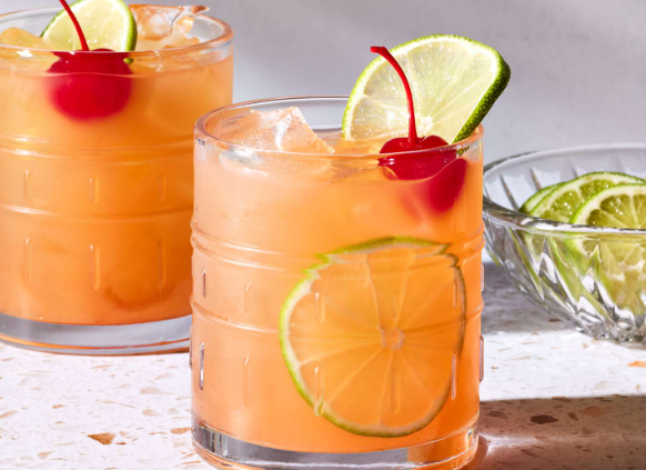Cócteles ( Mai tai )